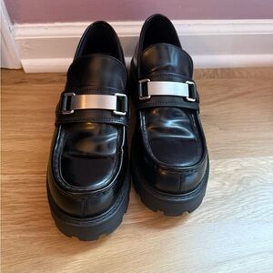 Vagabond Leather Loafer